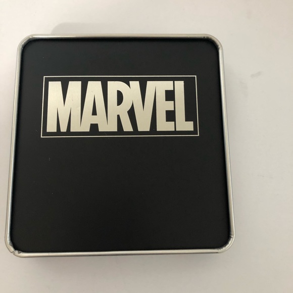 Marvel Genuine Leather Chain Wallet In Tin NWT - Picture 7 of 8